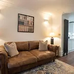 Pineapple Suites - Apartment 2